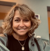 Sara F.