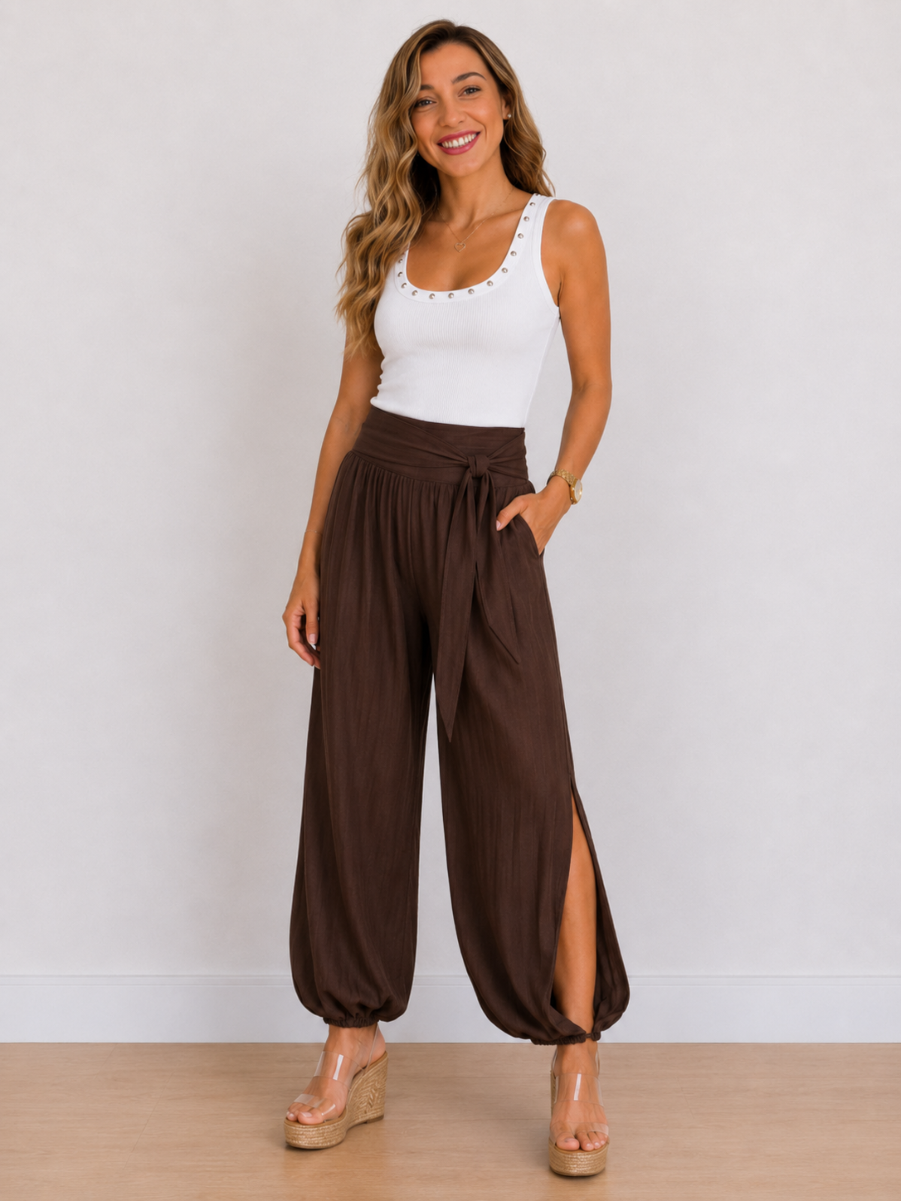 PANTALON ARRUGADO LISO CON LAZO