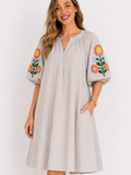 VESTIDO LINIA GLOBO BORDADO