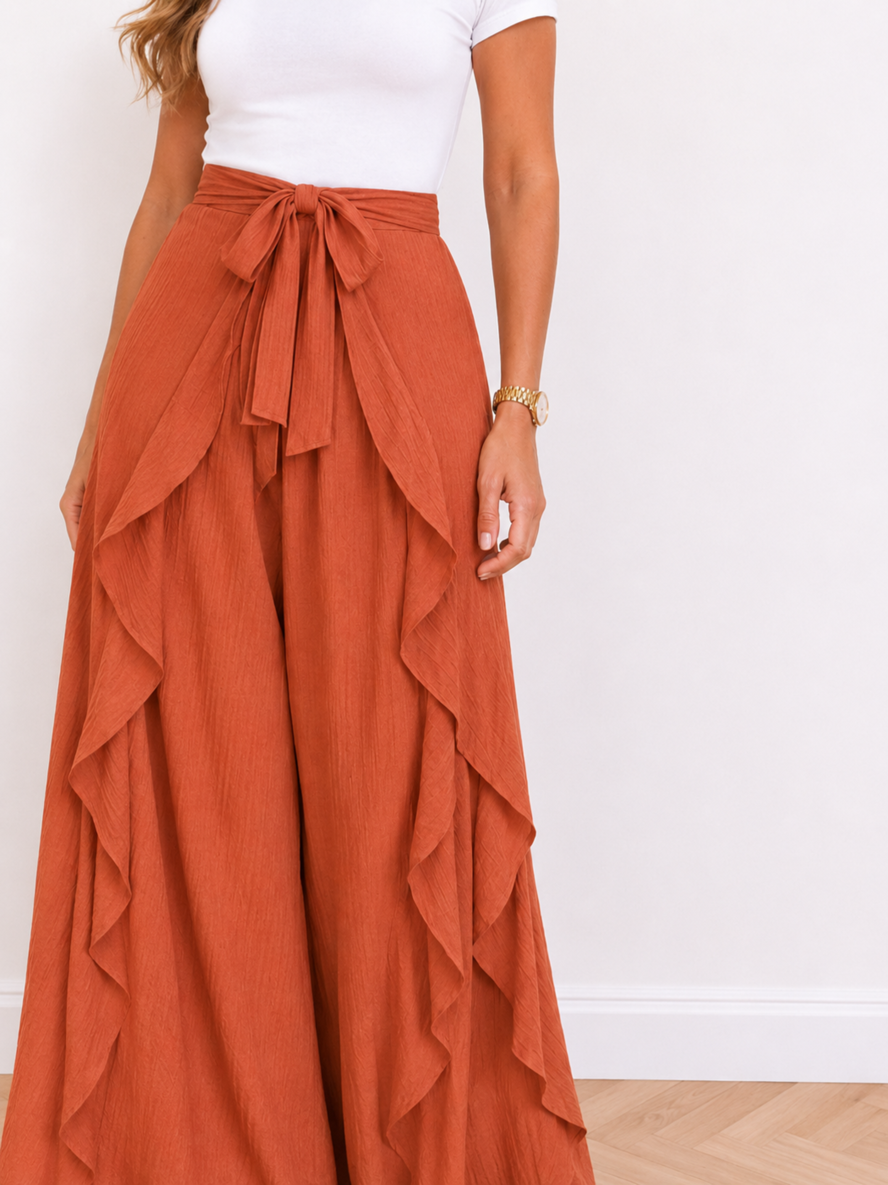 PANTALÓN CAÍDA VOLANTE