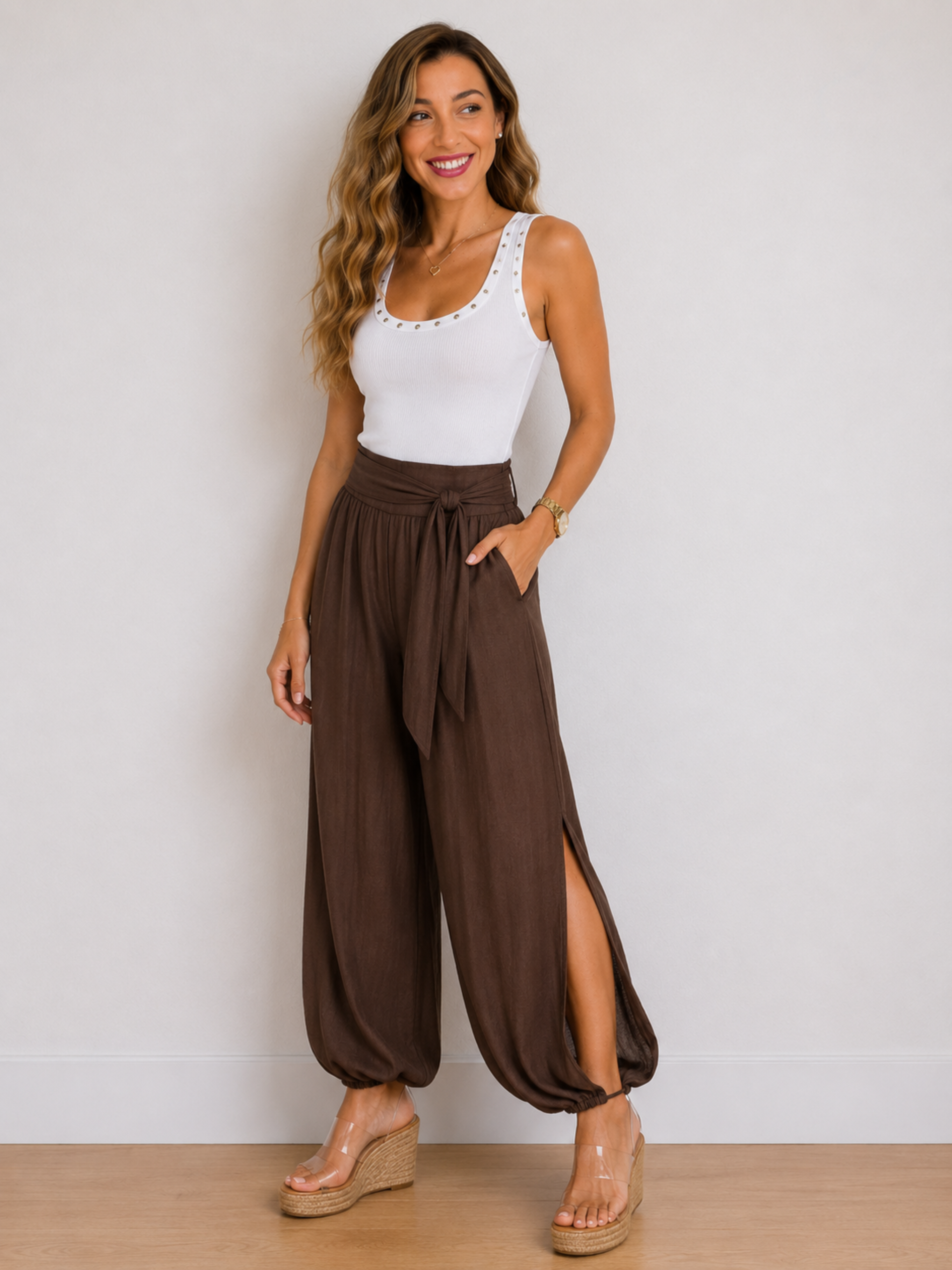PANTALON ARRUGADO LISO CON LAZO